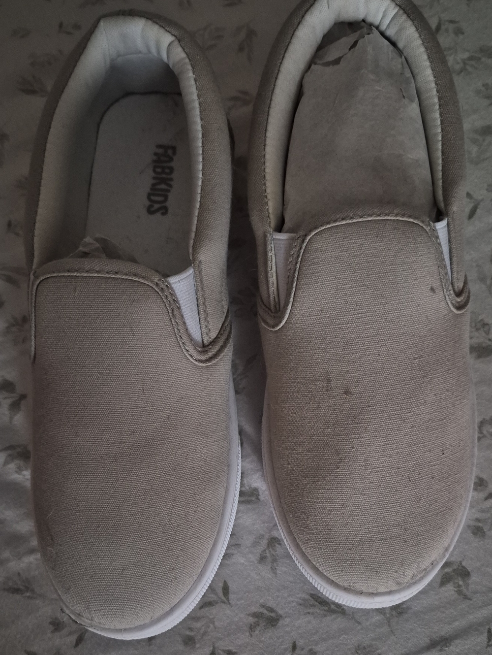NWT-FabKids Girls Slip-On Canvas Sneakers in Taupe. Size 4